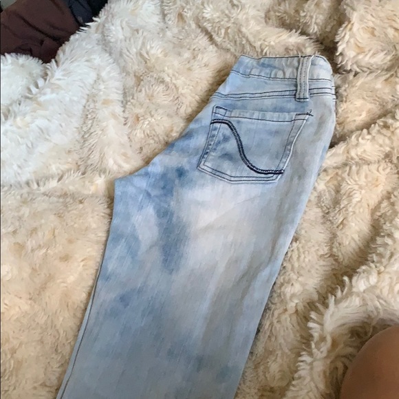 Jean - Picture 3 of 3